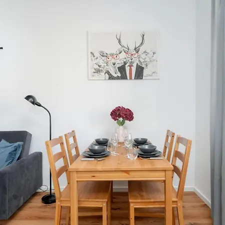 Appartement Konarskiego Blisko Jeziora Maltanskiego By Renters *