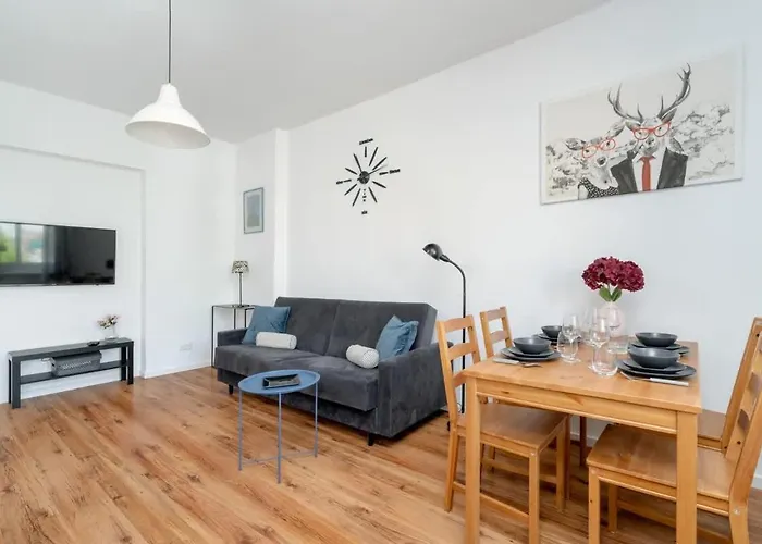 Konarskiego Blisko Jeziora Maltanskiego By Renters Apartment