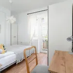Konarskiego Blisko Jeziora Maltanskiego By Renters *
