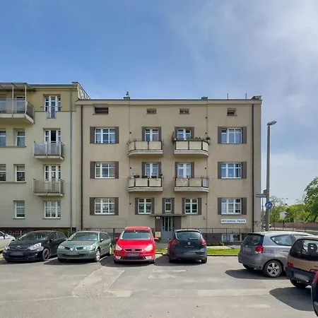 Konarskiego Blisko Jeziora Maltanskiego By Renters * Poznan