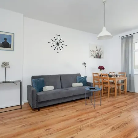 Apartment Konarskiego Blisko Jeziora Maltanskiego By Renters