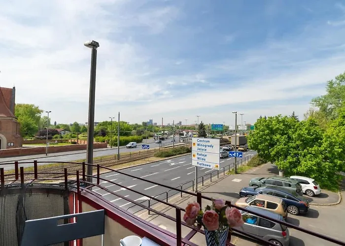 Konarskiego Blisko Jeziora Maltanskiego By Renters * Познань